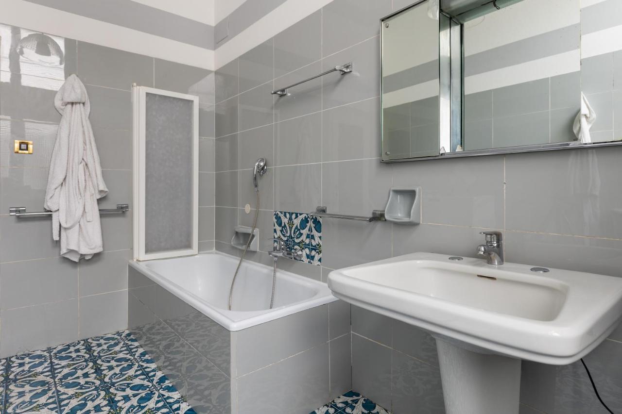 Italy Prestigious Guest House ボローニャ エクステリア 写真